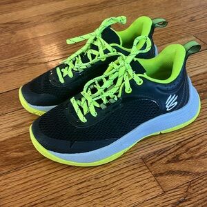 Preowned Under Armour Curry 3z6 Big Kids Basketball Shoes Boys Size 3.5